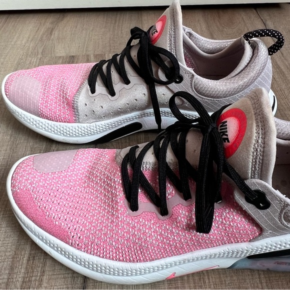 Nike Women’s “joyride” Run Flyknit running shoes. Size 11. - Picture 4 of 7